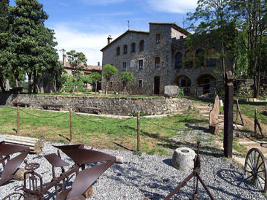 Casa de Colònies Mas Gircós, Sant Ferriol (La Garrotxa)